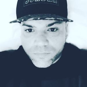 Meet your Posher, Victor manuel